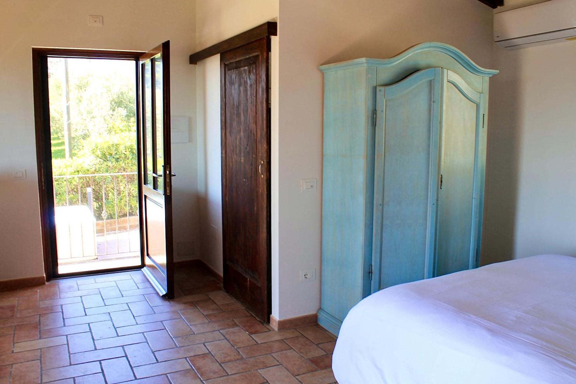 Agriturismo Suite Del Conte San Vincenzo Bagian luar foto